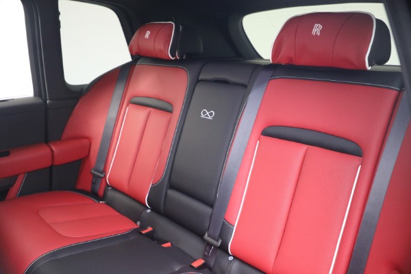 New 2027 Rolls-Royce Black Badge Cullinan for sale $569,350 at Bugatti of Greenwich in Greenwich CT 06830 23