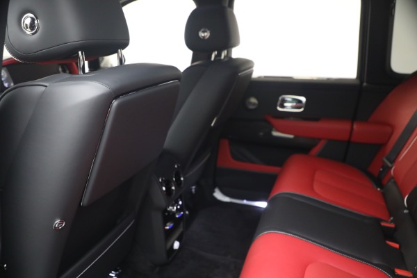 New 2027 Rolls-Royce Black Badge Cullinan for sale $569,350 at Bugatti of Greenwich in Greenwich CT 06830 24