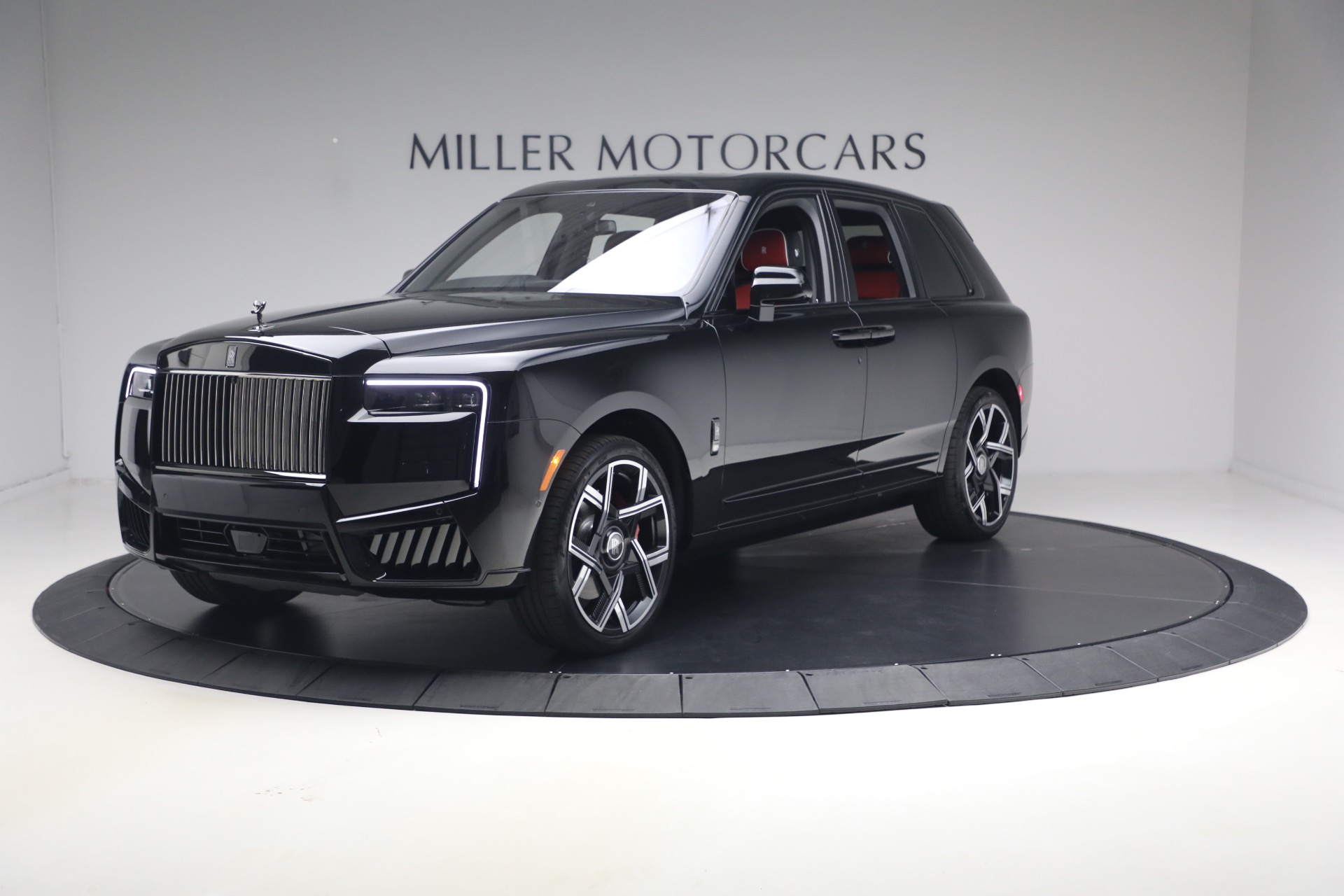 New 2027 Rolls-Royce Black Badge Cullinan for sale $569,350 at Bugatti of Greenwich in Greenwich CT 06830 1