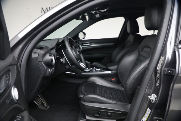 Used 2023 Alfa Romeo Stelvio Veloce for sale $34,900 at Bugatti of Greenwich in Greenwich CT 06830 13