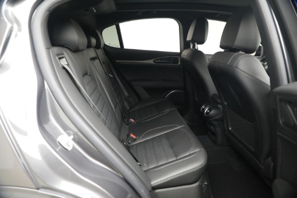 Used 2023 Alfa Romeo Stelvio Veloce for sale $34,900 at Bugatti of Greenwich in Greenwich CT 06830 20