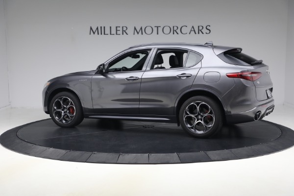 Used 2023 Alfa Romeo Stelvio Veloce for sale $34,900 at Bugatti of Greenwich in Greenwich CT 06830 4
