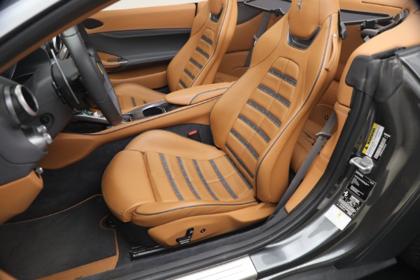 Used 2022 Ferrari Portofino M for sale $289,900 at Bugatti of Greenwich in Greenwich CT 06830 16