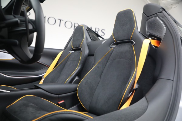 New 2026 McLaren Artura Spider Vision for sale $337,400 at Bugatti of Greenwich in Greenwich CT 06830 28