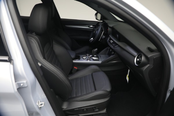 New 2026 Alfa Romeo Stelvio Veloce for sale $59,215 at Bugatti of Greenwich in Greenwich CT 06830 16