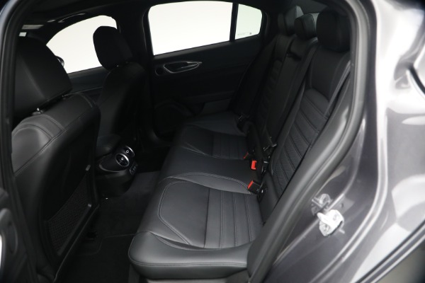 New 2026 Alfa Romeo Giulia Veloce for sale $55,815 at Bugatti of Greenwich in Greenwich CT 06830 17