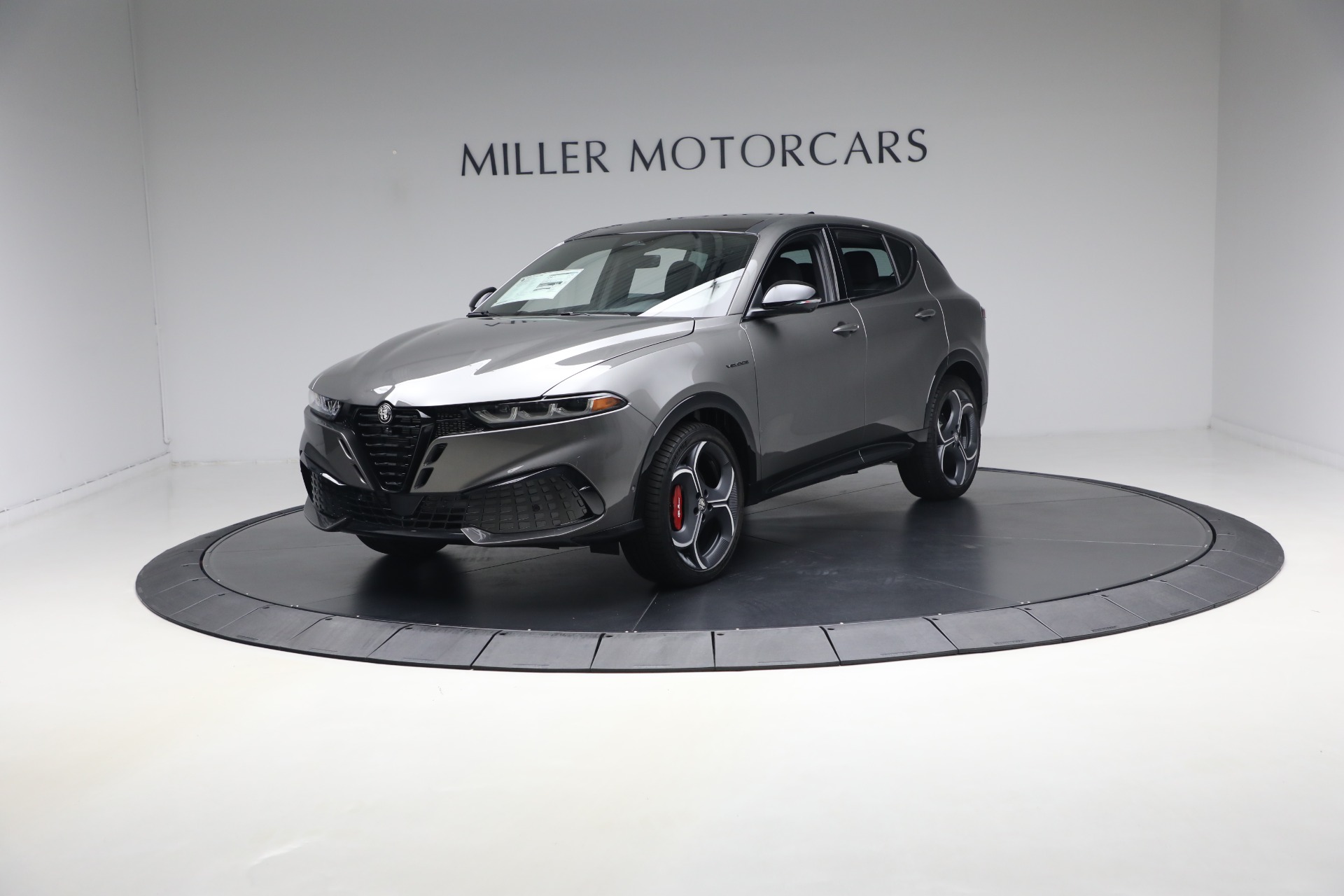 2026 Alfa Romeo Tonale Veloce - Photo 2