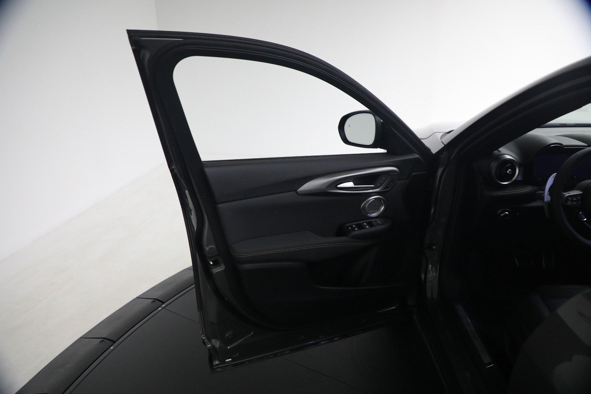 2026 Alfa Romeo Tonale Veloce - Photo 23