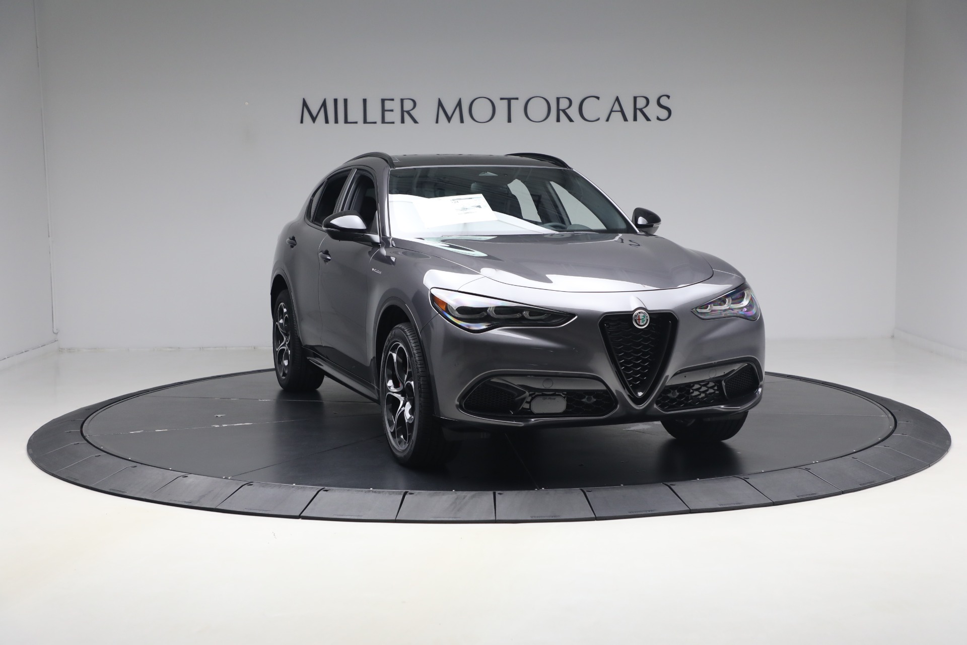 2026 Alfa Romeo Stelvio Base - Photo 11