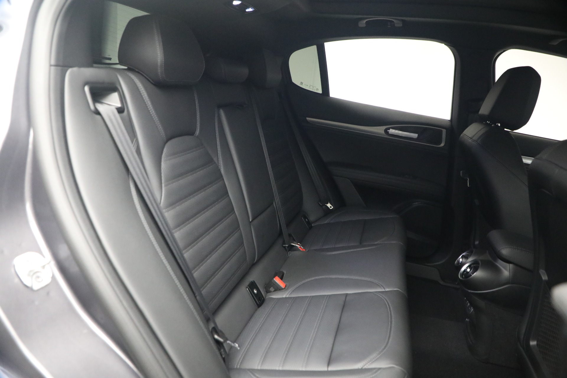 2026 Alfa Romeo Stelvio Base - Photo 19