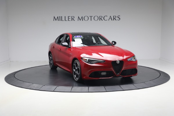 Used 2023 Alfa Romeo Giulia Veloce for sale $33,900 at Bugatti of Greenwich in Greenwich CT 06830 11