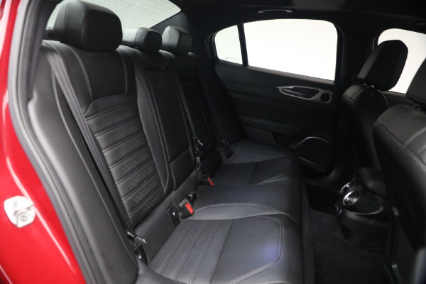 Used 2023 Alfa Romeo Giulia Veloce for sale $33,900 at Bugatti of Greenwich in Greenwich CT 06830 19