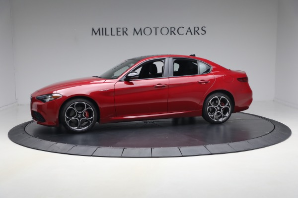 Used 2023 Alfa Romeo Giulia Veloce for sale $33,900 at Bugatti of Greenwich in Greenwich CT 06830 2