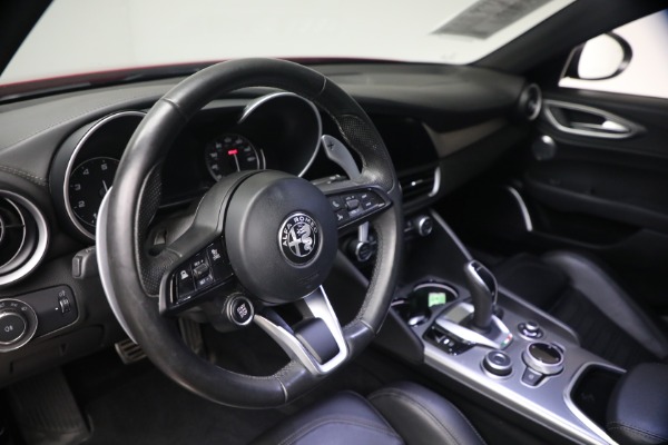 Used 2023 Alfa Romeo Giulia Veloce for sale $33,900 at Bugatti of Greenwich in Greenwich CT 06830 22