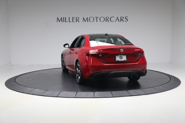Used 2023 Alfa Romeo Giulia Veloce for sale $33,900 at Bugatti of Greenwich in Greenwich CT 06830 5