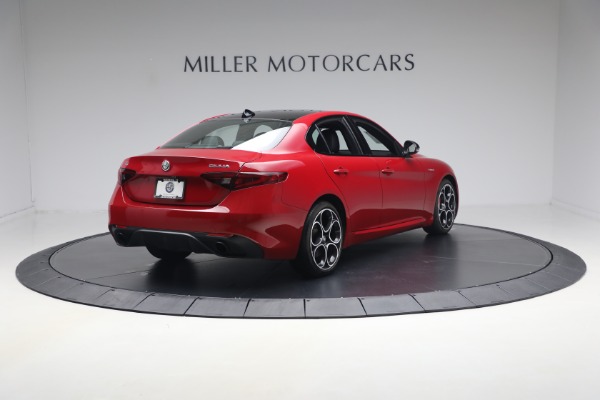 Used 2023 Alfa Romeo Giulia Veloce for sale $33,900 at Bugatti of Greenwich in Greenwich CT 06830 7