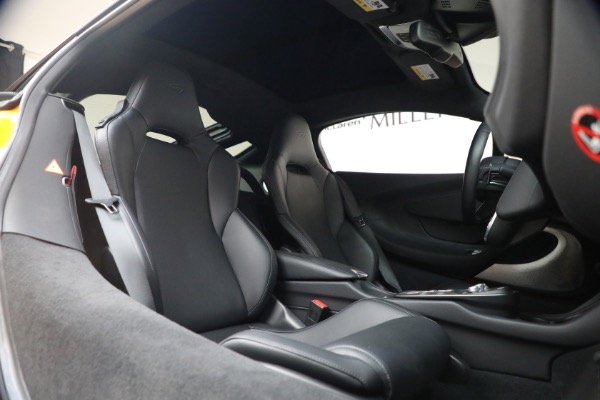 Used 2023 McLaren GT for sale $166,900 at Bugatti of Greenwich in Greenwich CT 06830 19
