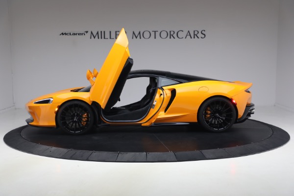 Used 2023 McLaren GT for sale $166,900 at Bugatti of Greenwich in Greenwich CT 06830 27