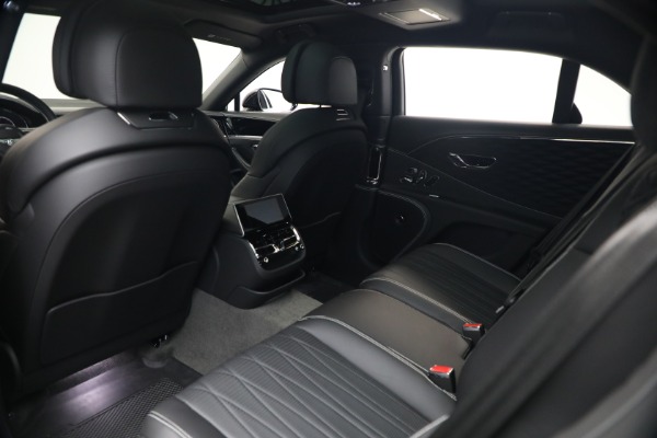 Used 2022 Bentley Flying Spur W12 for sale $195,900 at Bugatti of Greenwich in Greenwich CT 06830 22