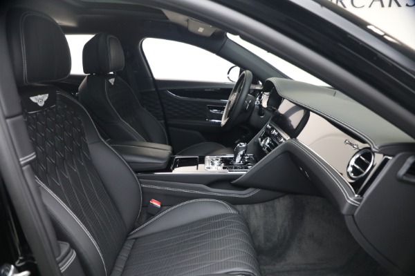 Used 2022 Bentley Flying Spur W12 for sale $195,900 at Bugatti of Greenwich in Greenwich CT 06830 27