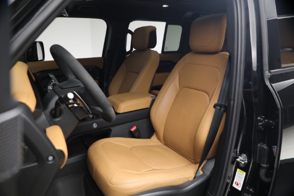 Used 2024 Land Rover Defender 110 V8 P525 for sale $84,900 at Bugatti of Greenwich in Greenwich CT 06830 14