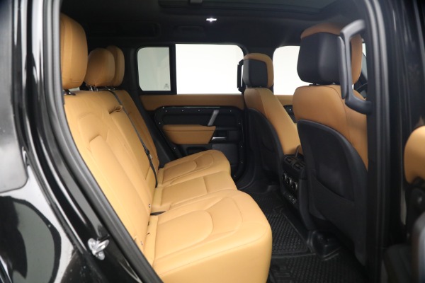 Used 2024 Land Rover Defender 110 V8 P525 for sale $84,900 at Bugatti of Greenwich in Greenwich CT 06830 21