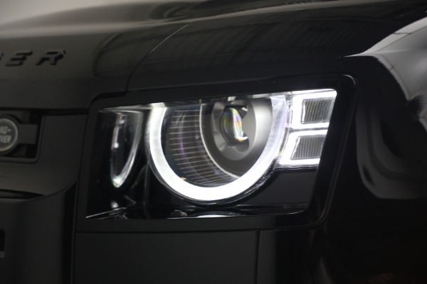Used 2024 Land Rover Defender 110 V8 P525 for sale $84,900 at Bugatti of Greenwich in Greenwich CT 06830 24