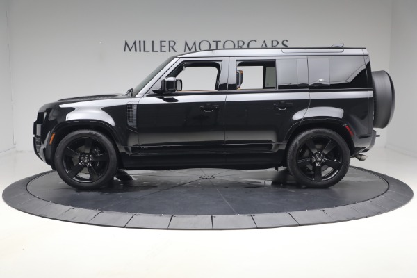 Used 2024 Land Rover Defender 110 V8 P525 for sale $84,900 at Bugatti of Greenwich in Greenwich CT 06830 3