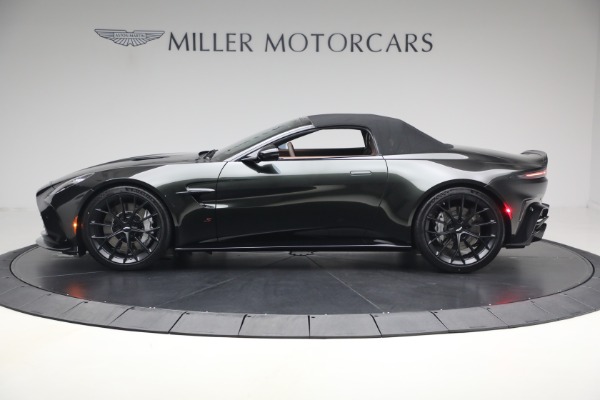 New 2026 Aston Martin Vantage S Roadster for sale $263,900 at Bugatti of Greenwich in Greenwich CT 06830 15