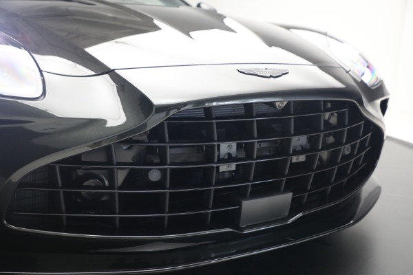 New 2026 Aston Martin Vantage S Roadster for sale $263,900 at Bugatti of Greenwich in Greenwich CT 06830 26