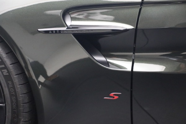 New 2026 Aston Martin Vantage S Roadster for sale $263,900 at Bugatti of Greenwich in Greenwich CT 06830 28
