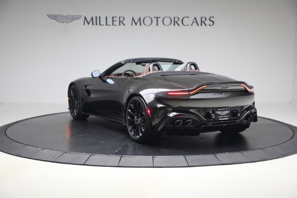 New 2026 Aston Martin Vantage S Roadster for sale $263,900 at Bugatti of Greenwich in Greenwich CT 06830 5