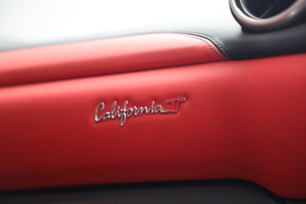 Used 2017 Ferrari California T for sale $163,900 at Bugatti of Greenwich in Greenwich CT 06830 22