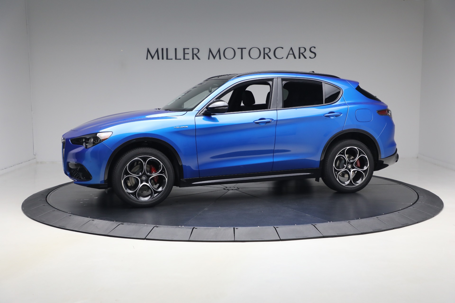 New 2026 Alfa Romeo Stelvio Veloce for sale $61,965 at Bugatti of Greenwich in Greenwich CT 06830 1