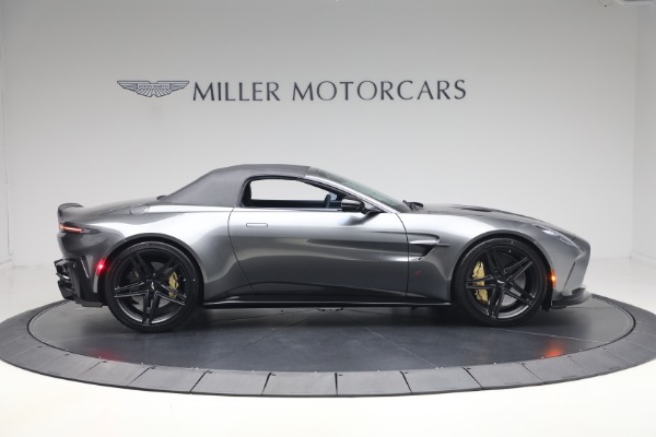 New 2026 Aston Martin Vantage S Roadster for sale $295,000 at Bugatti of Greenwich in Greenwich CT 06830 21