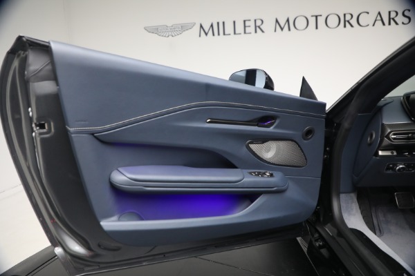 New 2026 Aston Martin Vantage S Roadster for sale $295,000 at Bugatti of Greenwich in Greenwich CT 06830 28