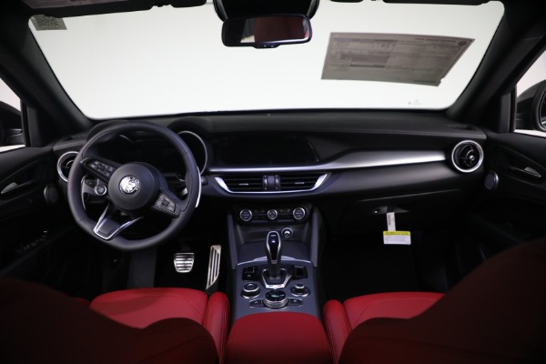 New 2026 Alfa Romeo Stelvio for sale $62,715 at Bugatti of Greenwich in Greenwich CT 06830 21