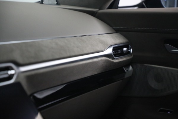 New 2026 Aston Martin Vantage S for sale $257,880 at Bugatti of Greenwich in Greenwich CT 06830 18