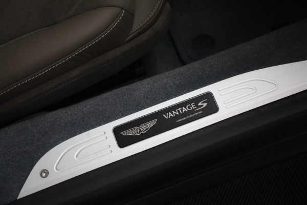 New 2026 Aston Martin Vantage S for sale $257,880 at Bugatti of Greenwich in Greenwich CT 06830 27