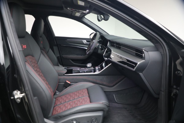Used 2026 Audi RS 6 Avant performance 4.0T quattro Avant for sale $145,900 at Bugatti of Greenwich in Greenwich CT 06830 16