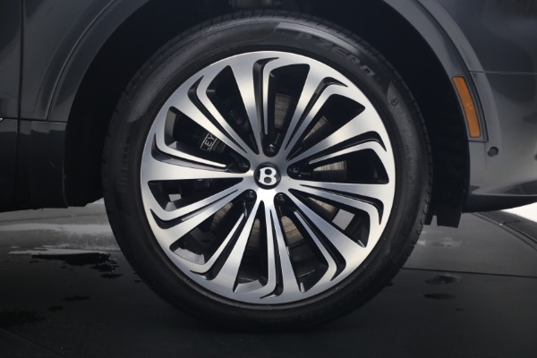 Used 2026 Bentley Bentayga EWB Azure V8 for sale $279,900 at Bugatti of Greenwich in Greenwich CT 06830 17