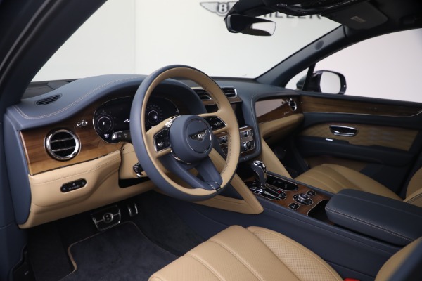 Used 2026 Bentley Bentayga EWB Azure V8 for sale $279,900 at Bugatti of Greenwich in Greenwich CT 06830 18