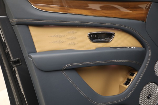 Used 2026 Bentley Bentayga EWB Azure V8 for sale $279,900 at Bugatti of Greenwich in Greenwich CT 06830 21