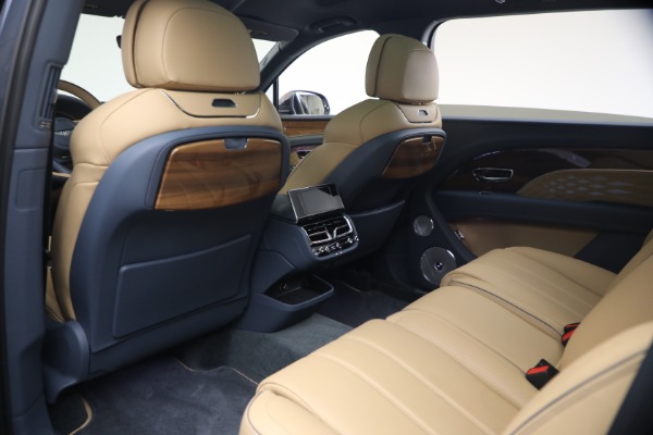 Used 2026 Bentley Bentayga EWB Azure V8 for sale $279,900 at Bugatti of Greenwich in Greenwich CT 06830 22