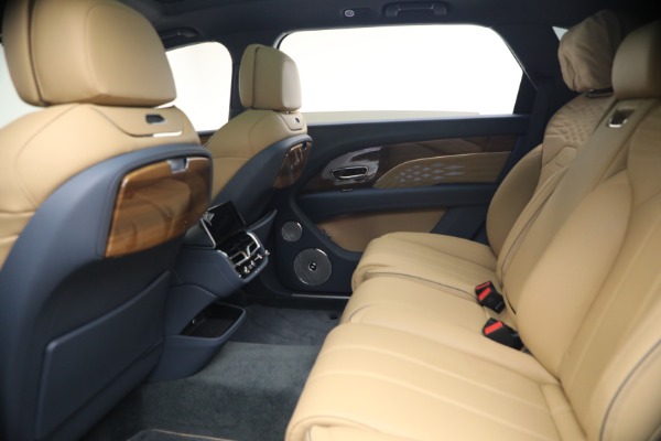 Used 2026 Bentley Bentayga EWB Azure V8 for sale $279,900 at Bugatti of Greenwich in Greenwich CT 06830 23