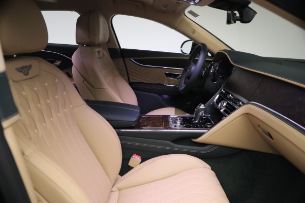 New 2027 Bentley Flying Spur Azure for sale $363,300 at Bugatti of Greenwich in Greenwich CT 06830 26