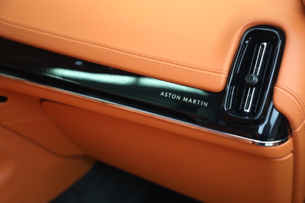 Used 2025 Aston Martin DBX 707 for sale $209,900 at Bugatti of Greenwich in Greenwich CT 06830 20