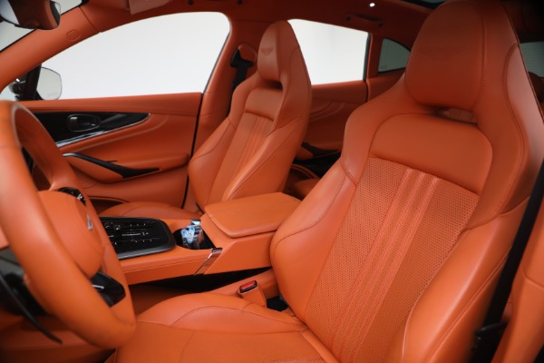 Used 2025 Aston Martin DBX 707 for sale $209,900 at Bugatti of Greenwich in Greenwich CT 06830 27