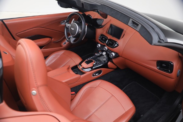 Used 2021 Aston Martin Vantage for sale $119,900 at Bugatti of Greenwich in Greenwich CT 06830 28