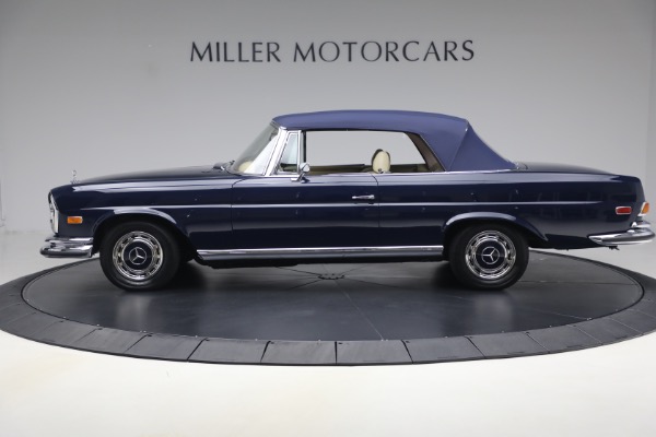 Used 1971 Mercedes-Benz 280SE 3.5 Cabriolet for sale $475,000 at Bugatti of Greenwich in Greenwich CT 06830 13